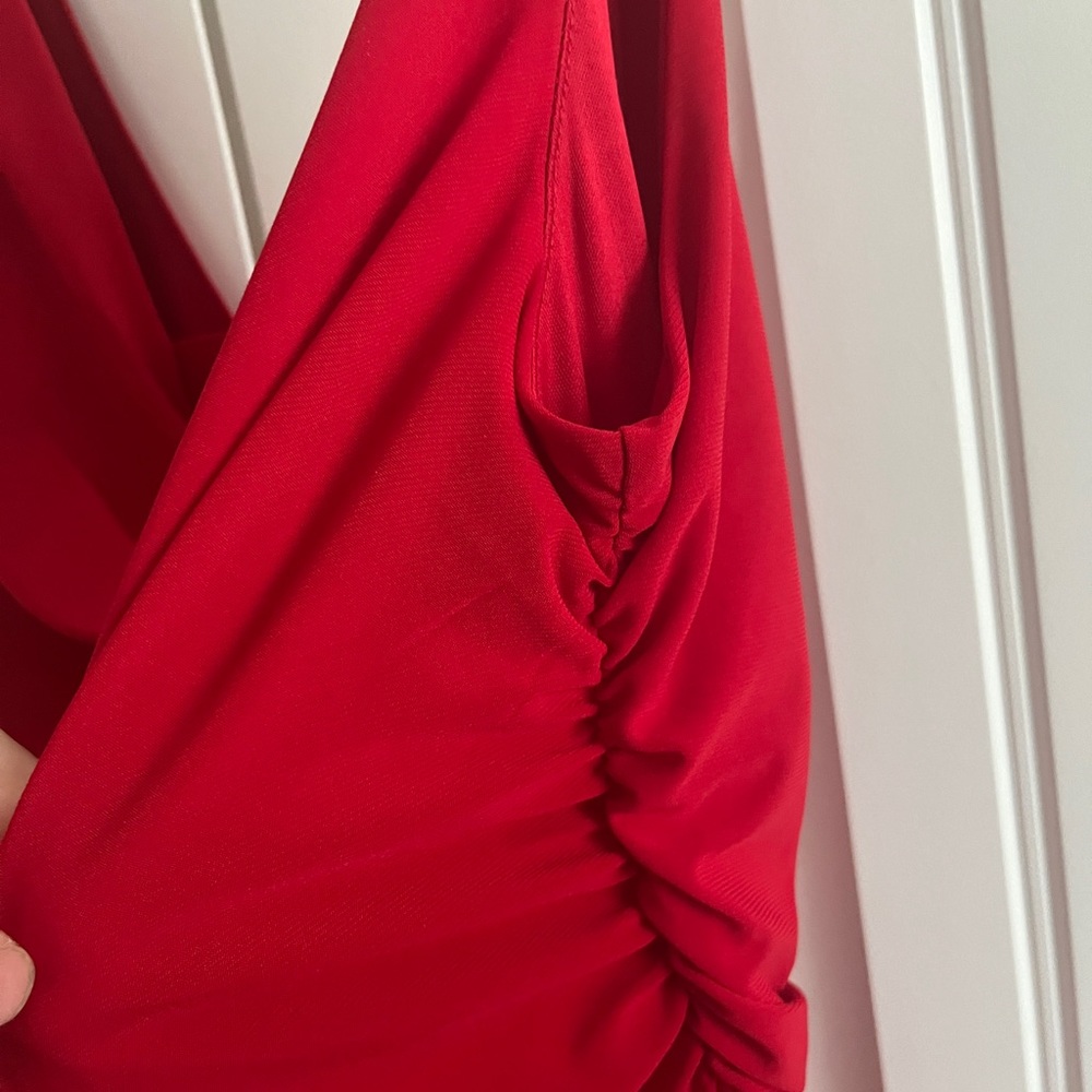 Night Way Collections Red Evening Gown - Picture 5 of 14